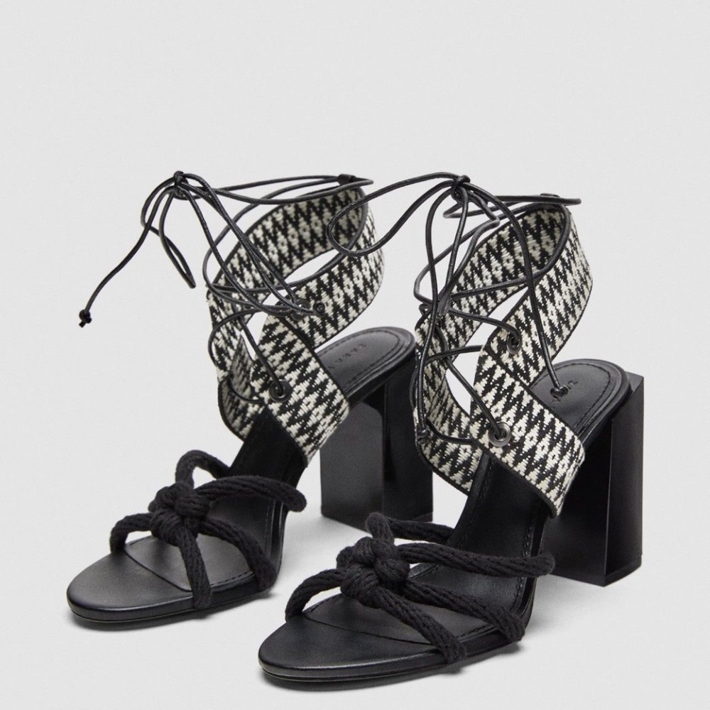 ZARA BLACK TIED BLOCK HEEL SANDALS SZ 6.5